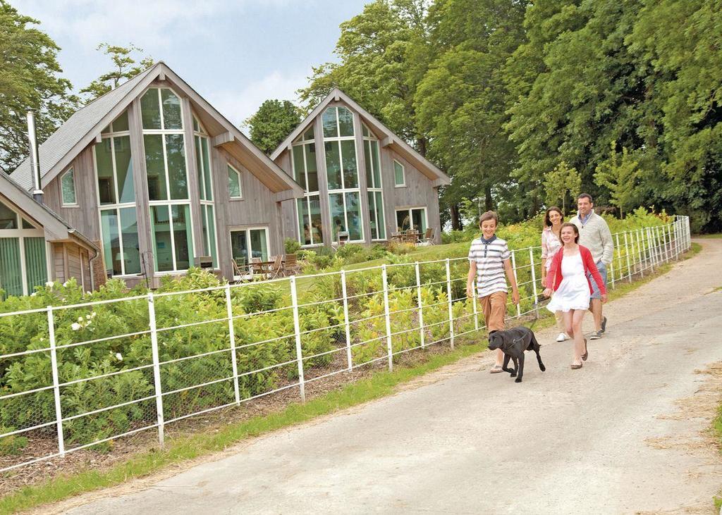 Swandown Lodges Chard Exterior photo